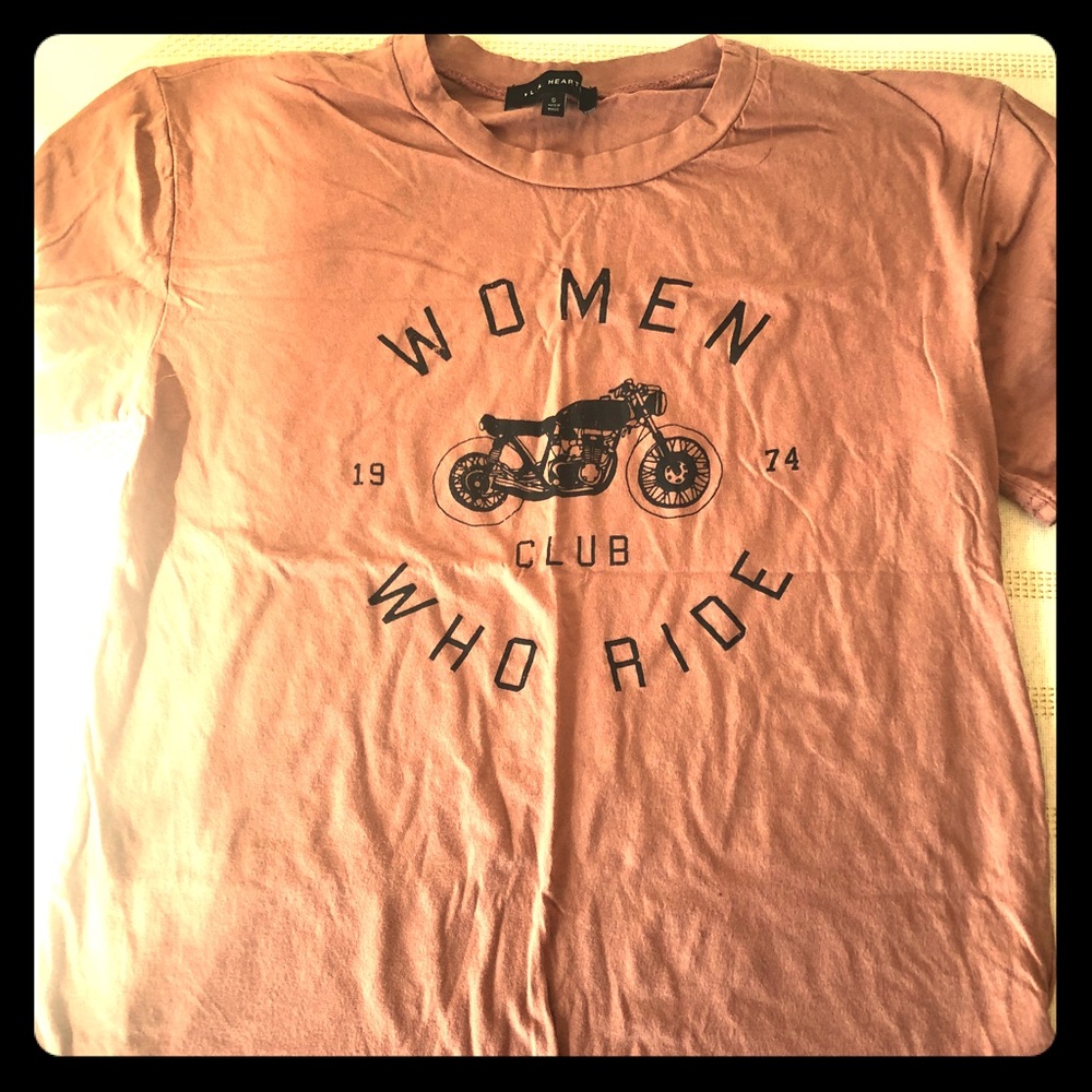 Graphic tee